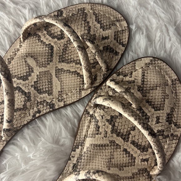 Steve Madden sandals size 10 - Picture 2 of 5